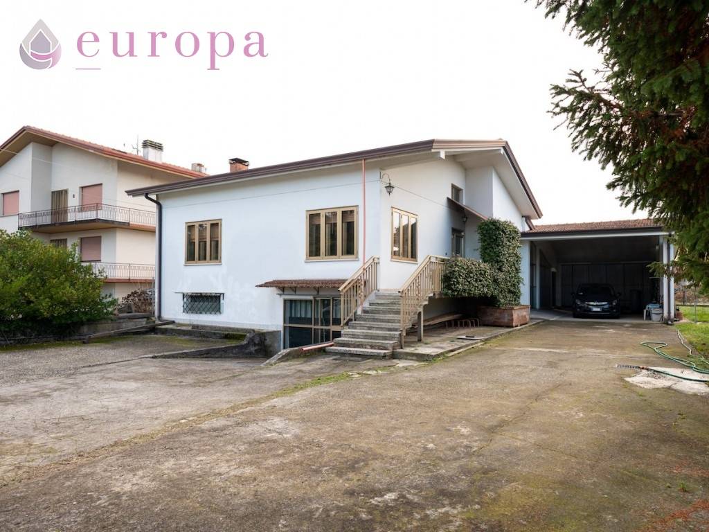 Villa in vendita a Fiume Veneto