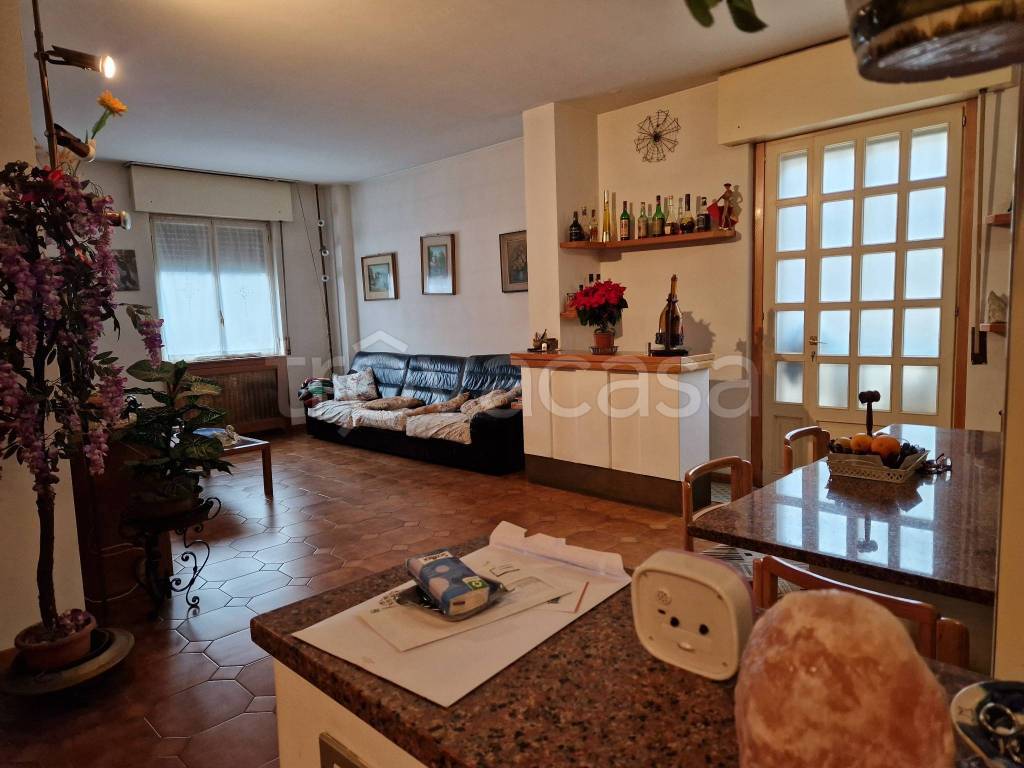 Appartamento in vendita a Bresso via Eugenio Villoresi, 25