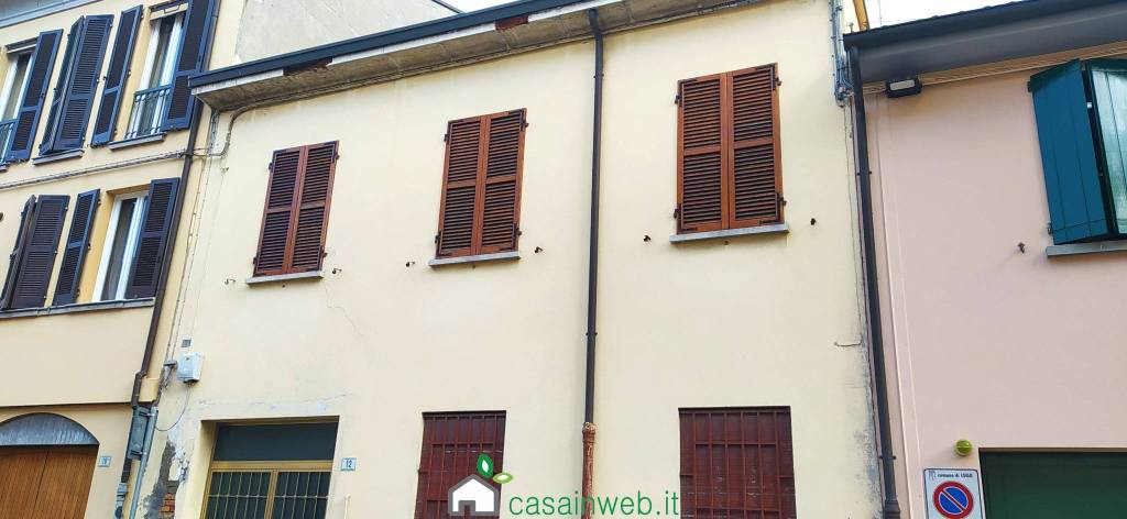 Casa Indipendente in vendita a Lugo via Giulio Mancini Fermini