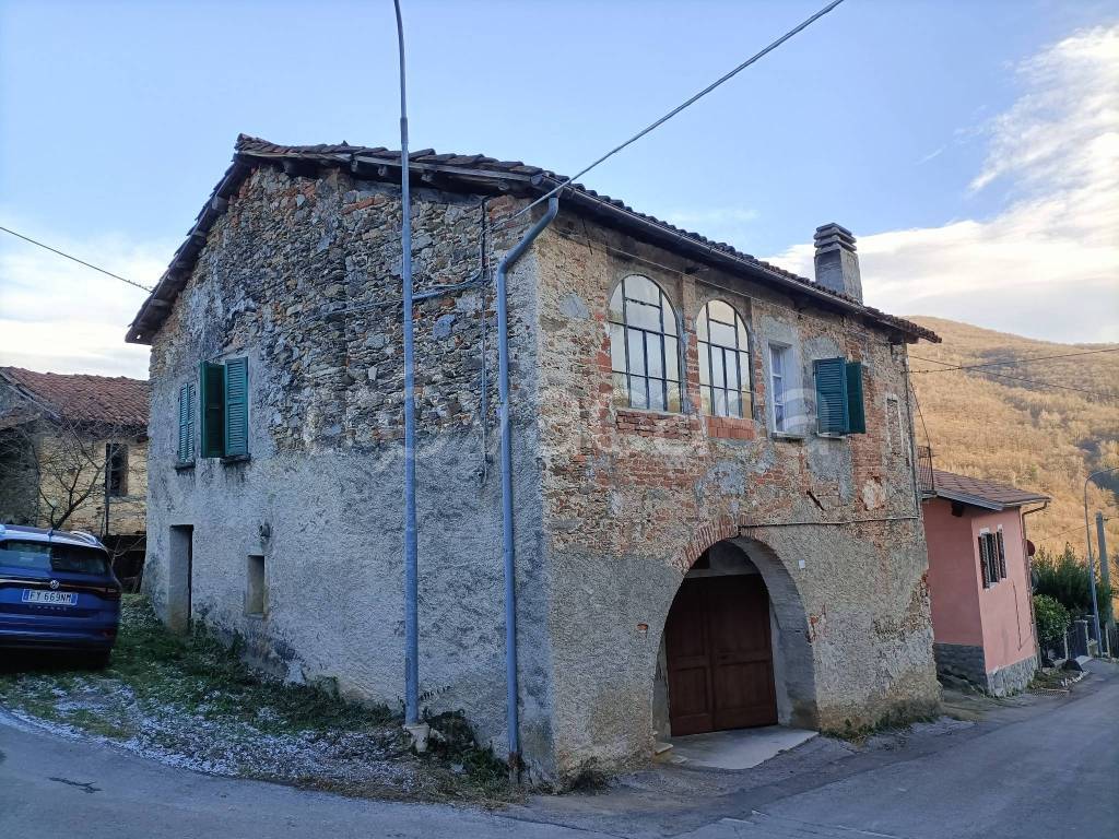 Casa Indipendente in vendita a Lisio via Lautro, 33