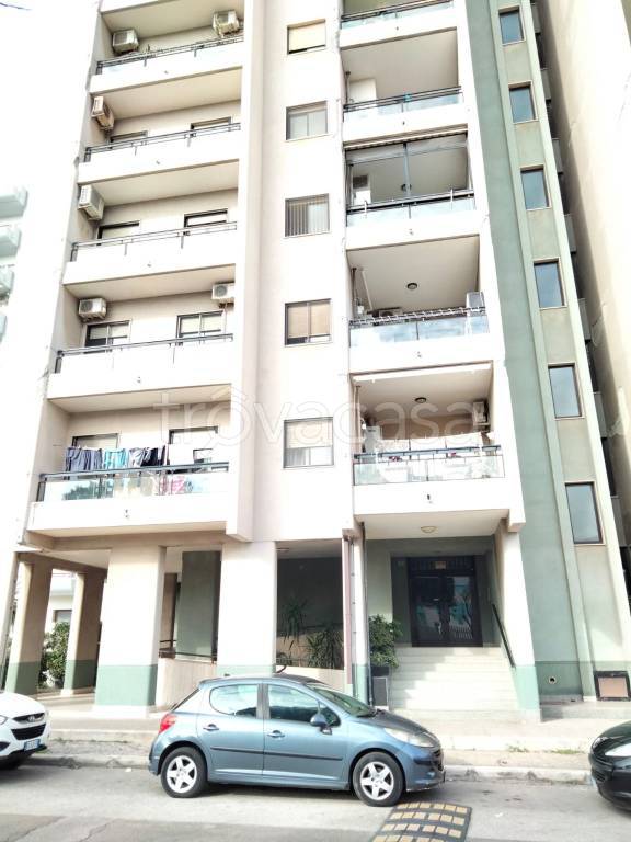 Appartamento in vendita a Taranto viale Pirro, 7