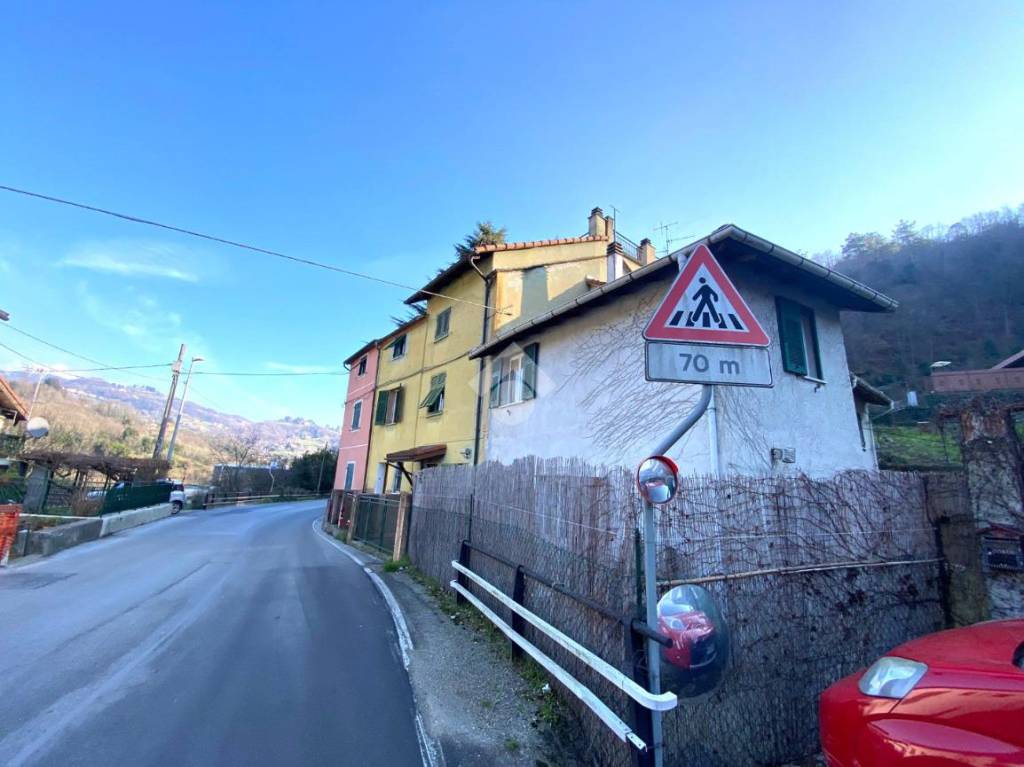 Appartamento in vendita a Ceranesi via Bartolomeo Parodi, 253
