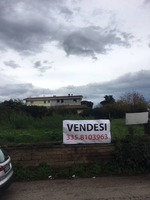 Villa in vendita a Roma via Bisaccia