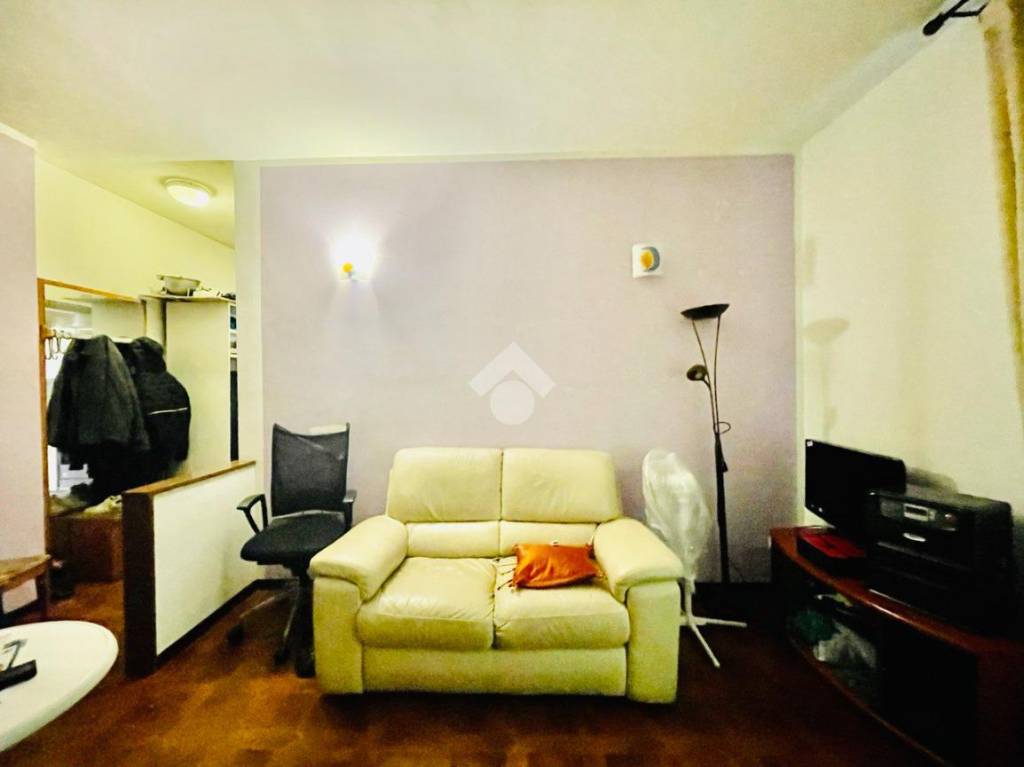 Appartamento in vendita a Vaprio d'Adda via Giacomo Leopardi, 13