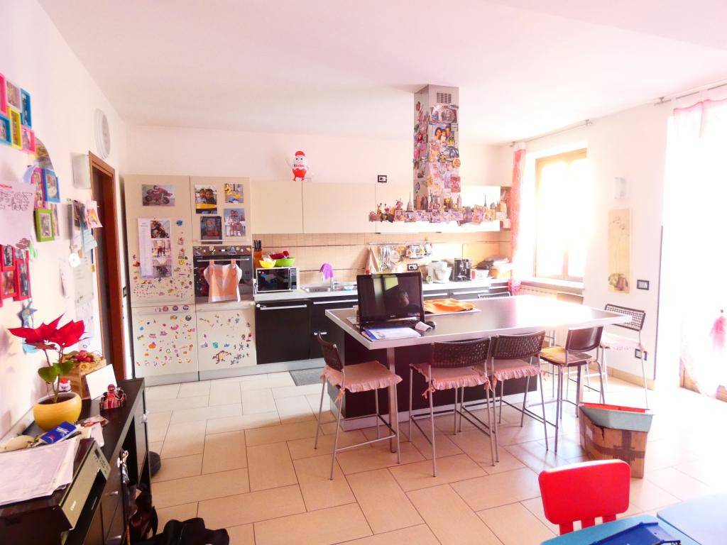 Appartamento in vendita a San Giorgio su Legnano via Camillo Benso di Cavour, 36