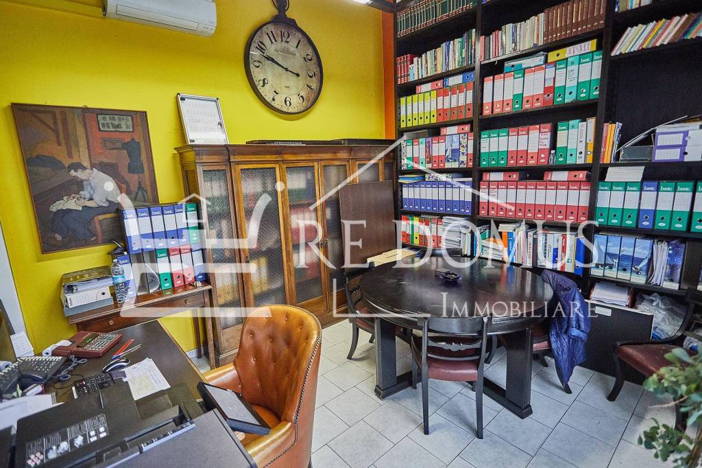 Ufficio in vendita a Cesano Maderno via Fratelli Bandiera, 5