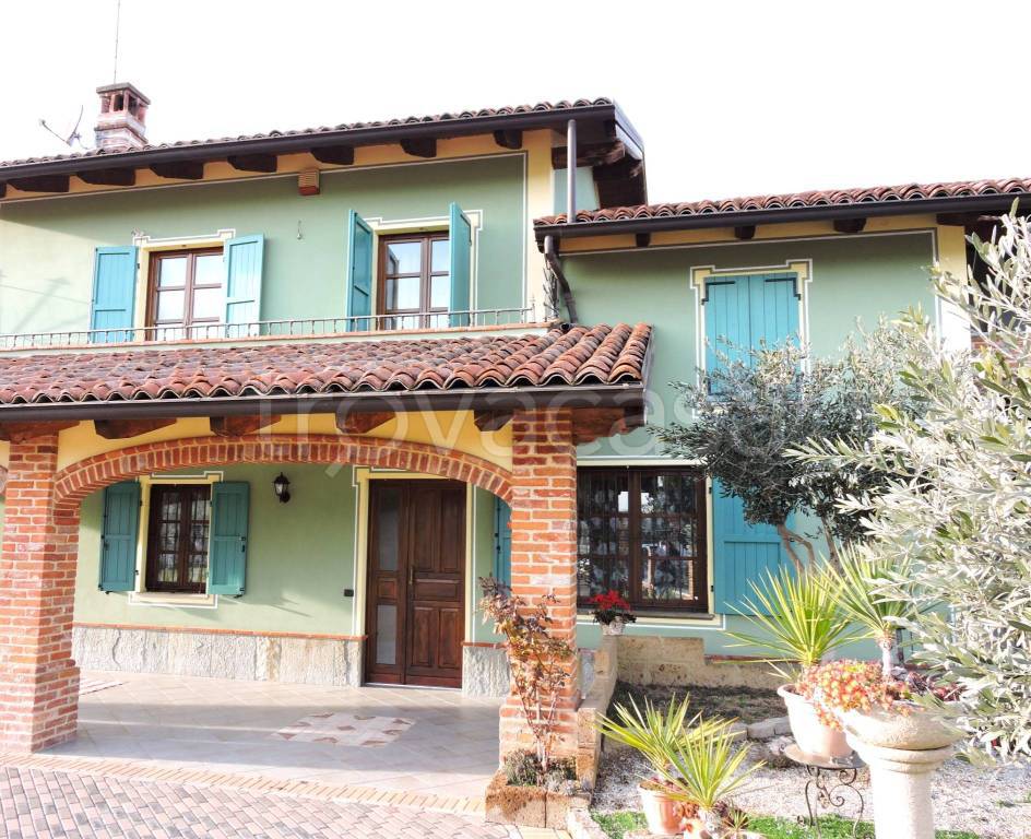 Casa Indipendente in vendita a Trinità frazione San Giovanni Perucca, 106