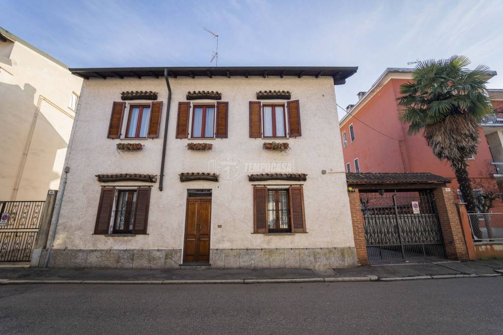 Villa in vendita a Mortara via Ercole Marianini 8