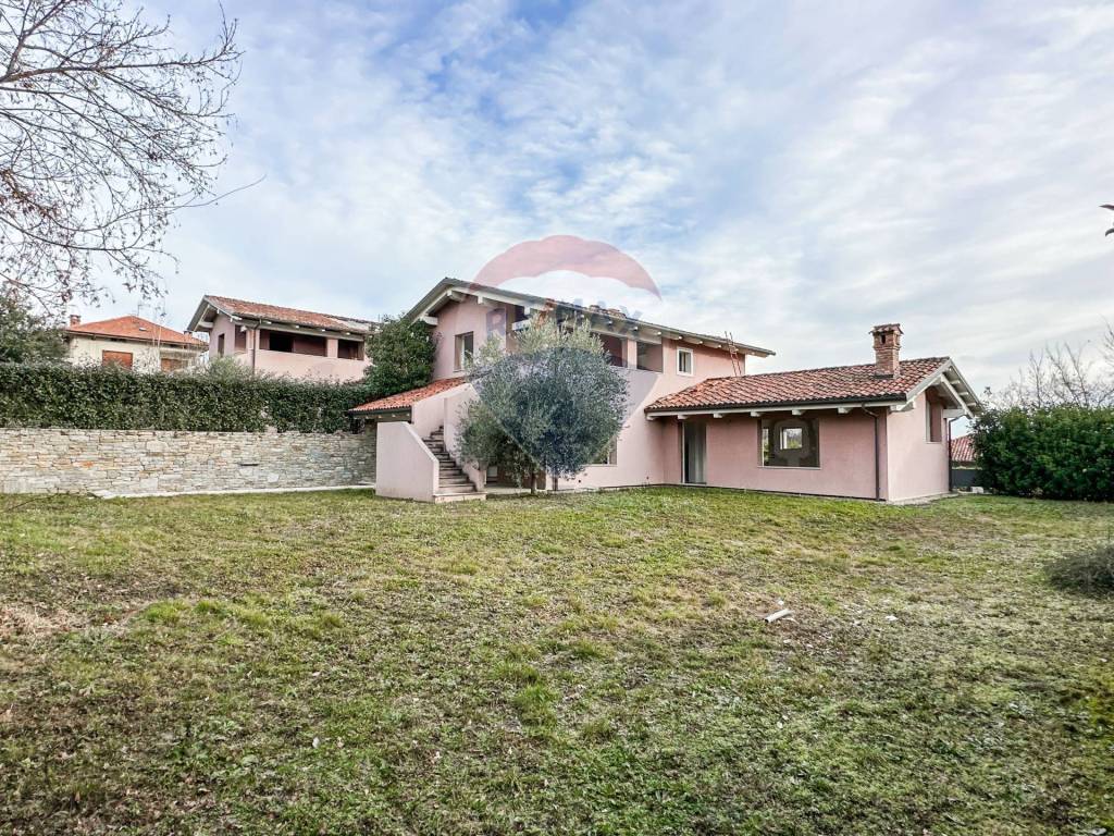 Villa in vendita a Biella strada masserano calaria, 74