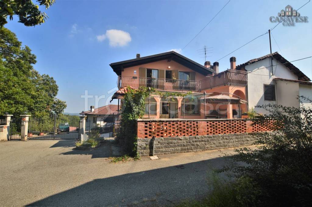 Casa Indipendente in vendita a Castellamonte frazione Sant'Anna Boschi, 36/1