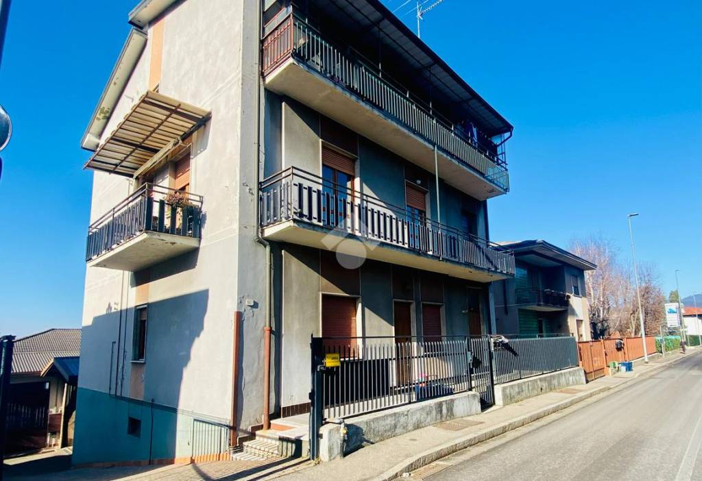 Appartamento in vendita a Cantù via Carlo Cattaneo, 69