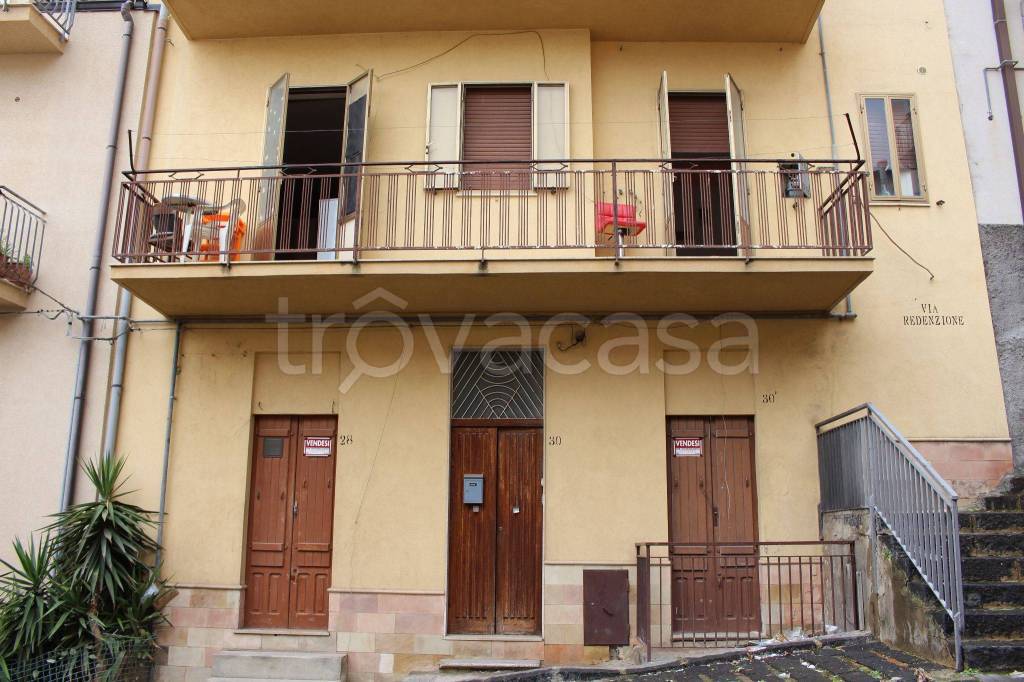 Appartamento in in affitto da privato a Leonforte piazza Annunziata, 28