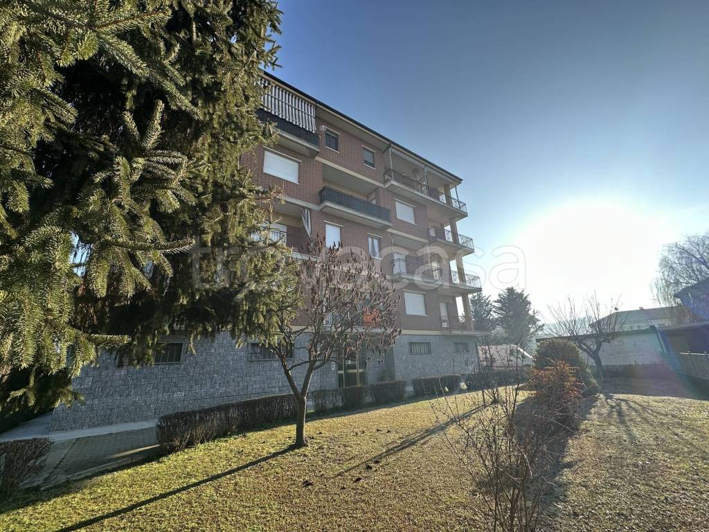 Appartamento in vendita a Costigliole d'Asti via Giacomo Scotti, 64