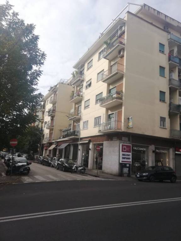 Appartamento in in vendita da privato a Roma via Marco Besso