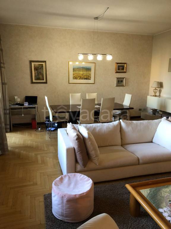 Appartamento in vendita a Treviglio largo Vittorio Emanuele II