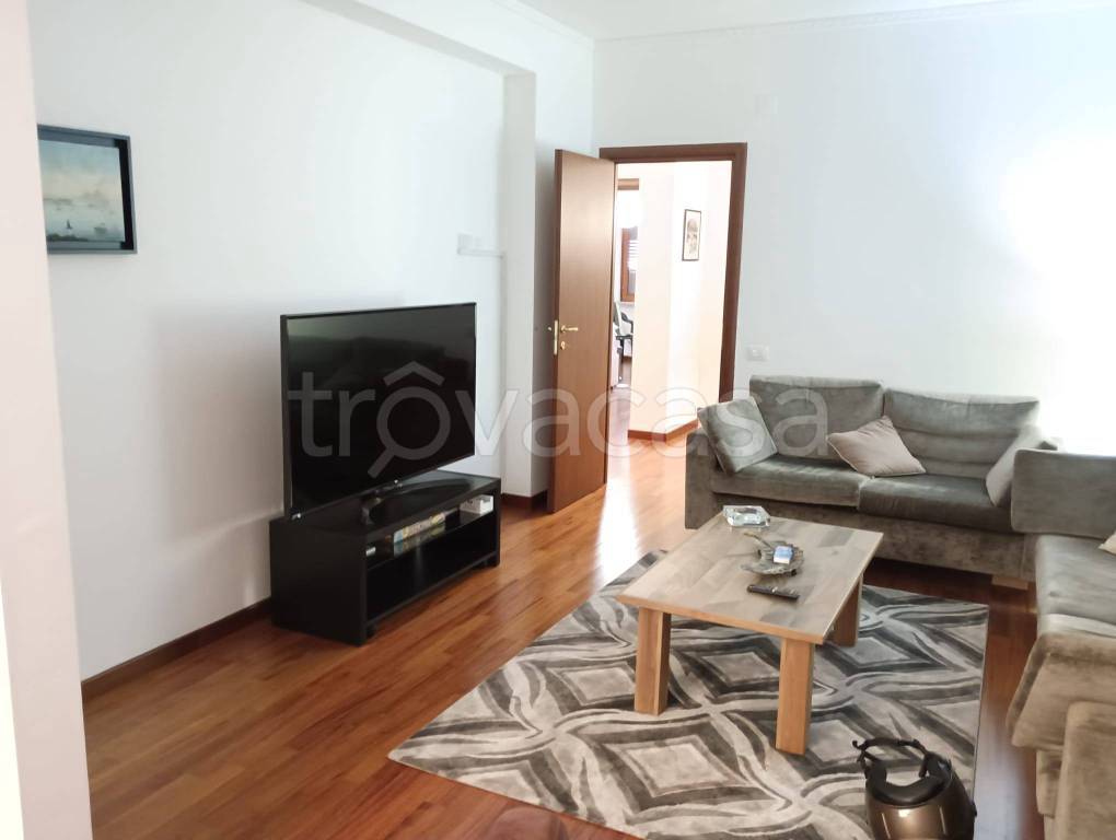 Appartamento in vendita a Palermo via Emanuele Notarbartolo, 21