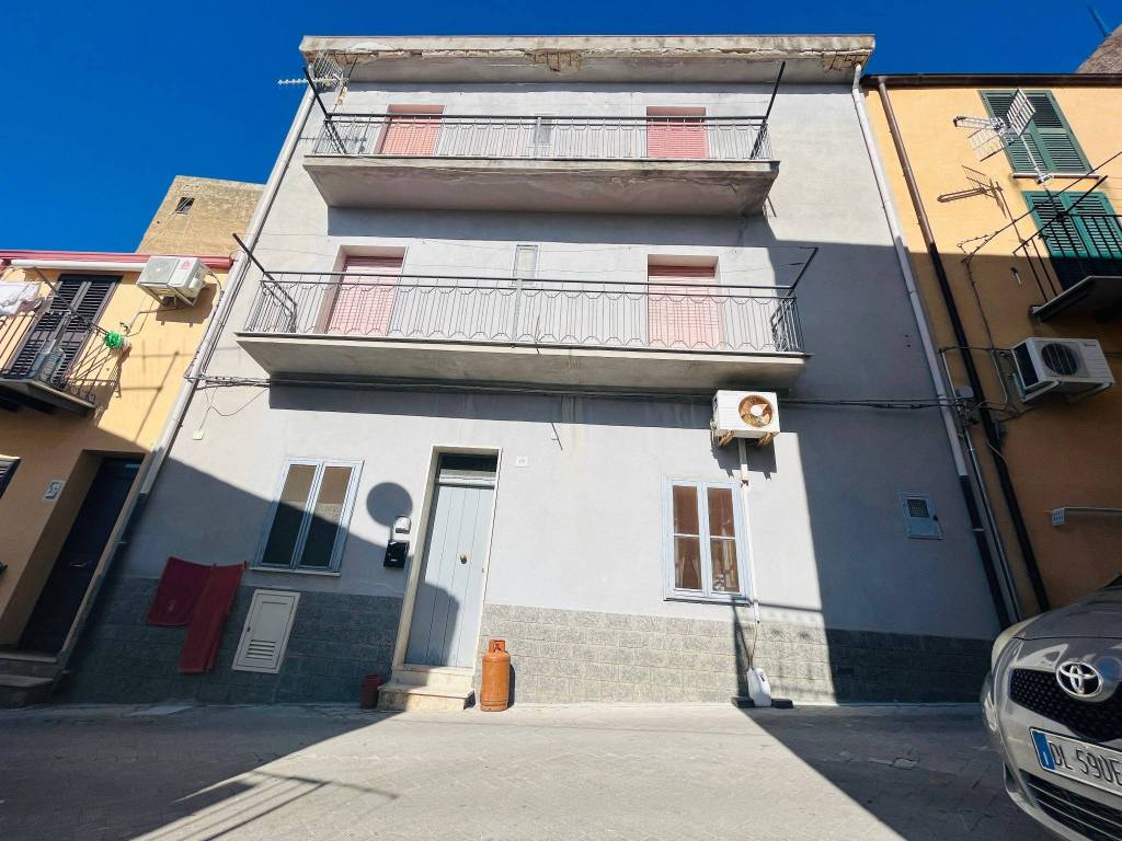 Casa Indipendente in vendita a Lascari via Fratelli Maniscalco, 19