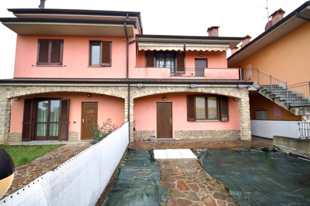 Appartamento in vendita a Boltiere via Enrico Fermi, 30