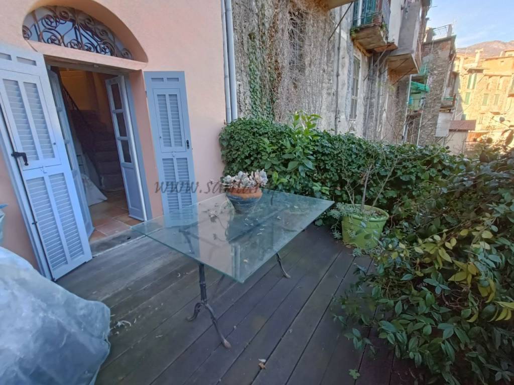 Villa in vendita a Castel Vittorio via Roma, 1