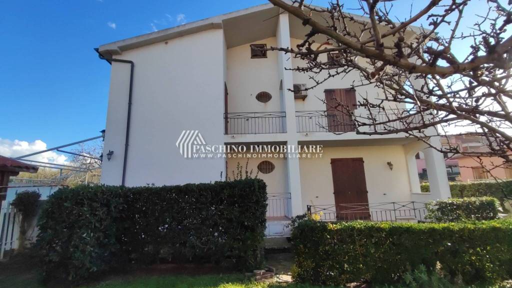Villa in vendita a Castelsardo via Trentino, 7