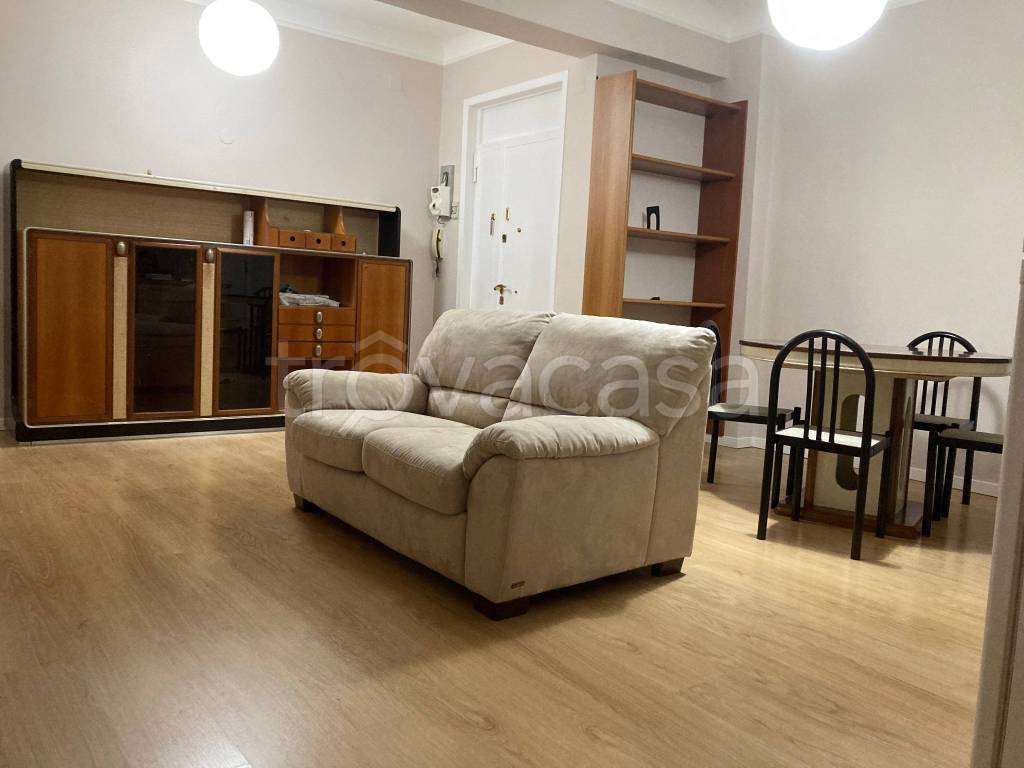 Appartamento in in vendita da privato a Taranto via Friuli, 6