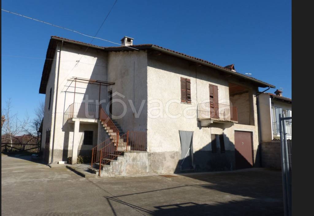 Casa Indipendente in vendita a Fossano via Santa Lucia