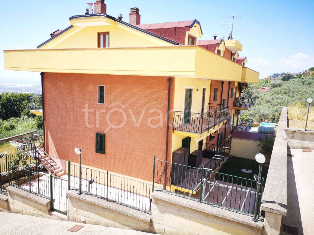 Appartamento in in vendita da privato a Montecorvino Pugliano via Beneficenza, 24