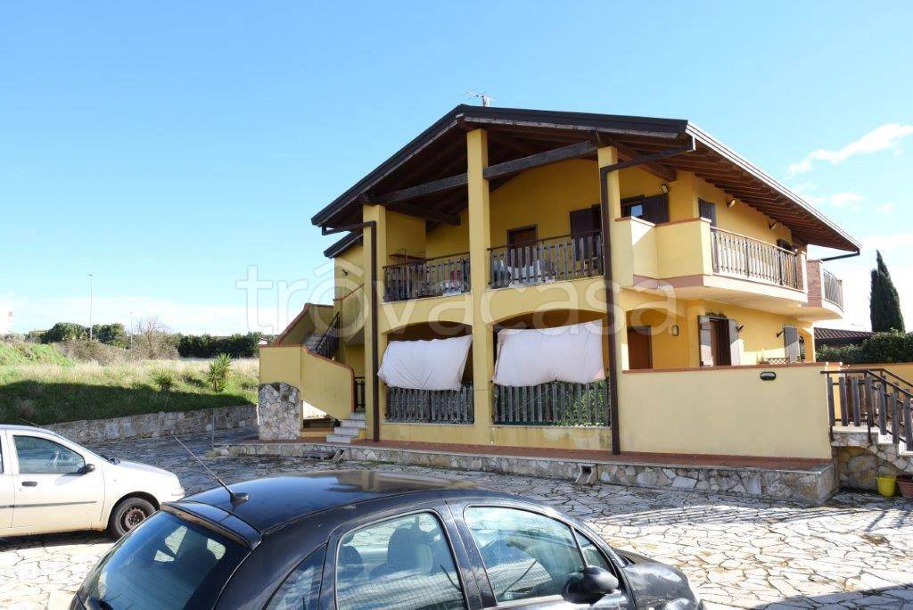 Casa Indipendente in vendita a Gioia del Colle via Luigi Chiarelli
