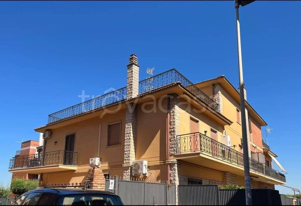 Appartamento in vendita a Marino via Luigi Settembrini, 35