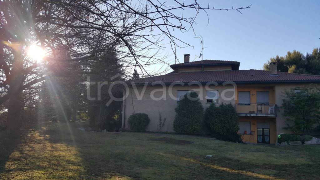 Villa in vendita a Venegono Inferiore via San Michele