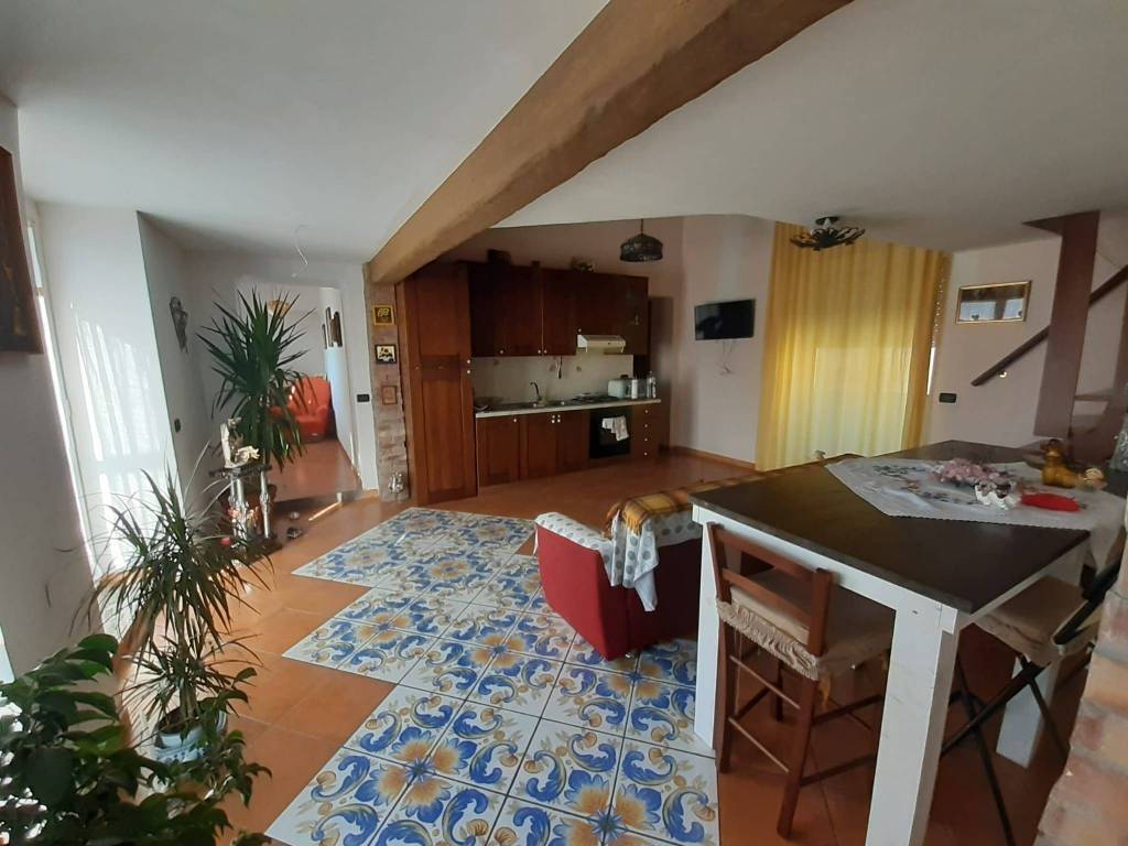 Appartamento in vendita a Napoli salita Miradois, 51