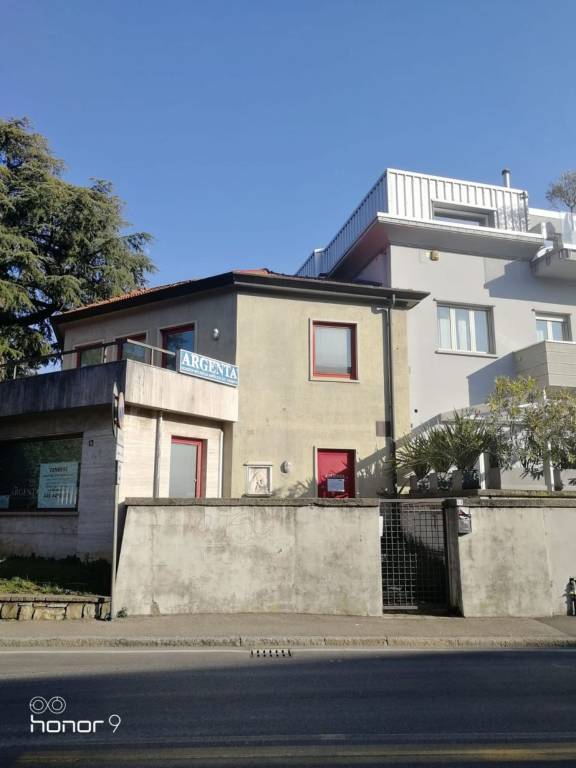 Villa in vendita a Bergamo via Claudia Grismondi, 12