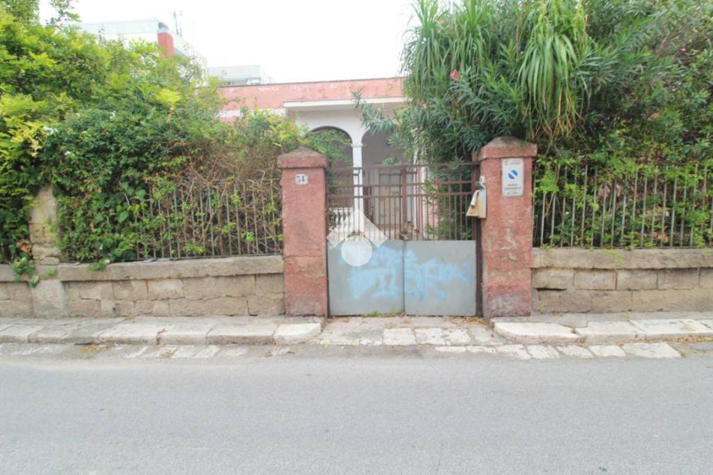 Casa Indipendente in vendita a Brindisi via Malta, 34