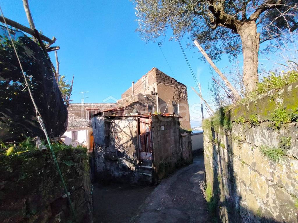 Casa Indipendente in in vendita da privato a Massa Lubrense via Metrano, 14