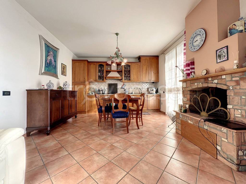 Villa Bifamiliare in vendita a Massa Lombarda