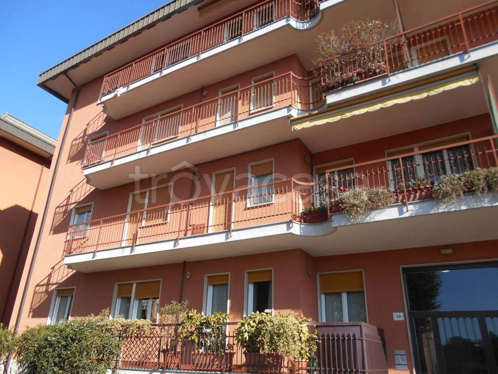 Appartamento in vendita a Varese via Enrico Cernuschi, 48