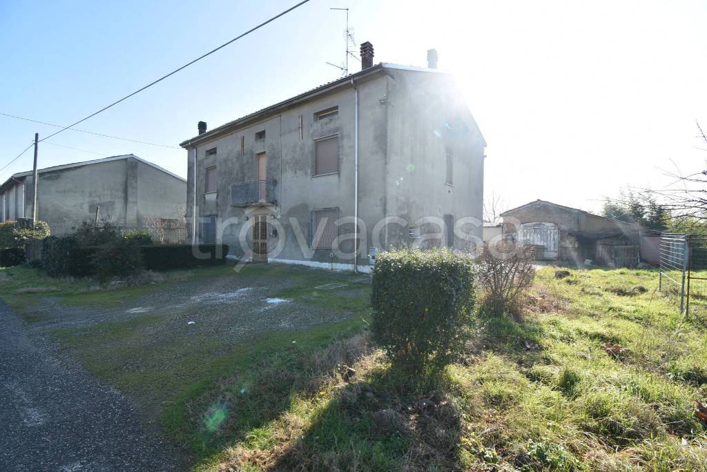 Villa in vendita a Guastalla via Gazzotte, 1