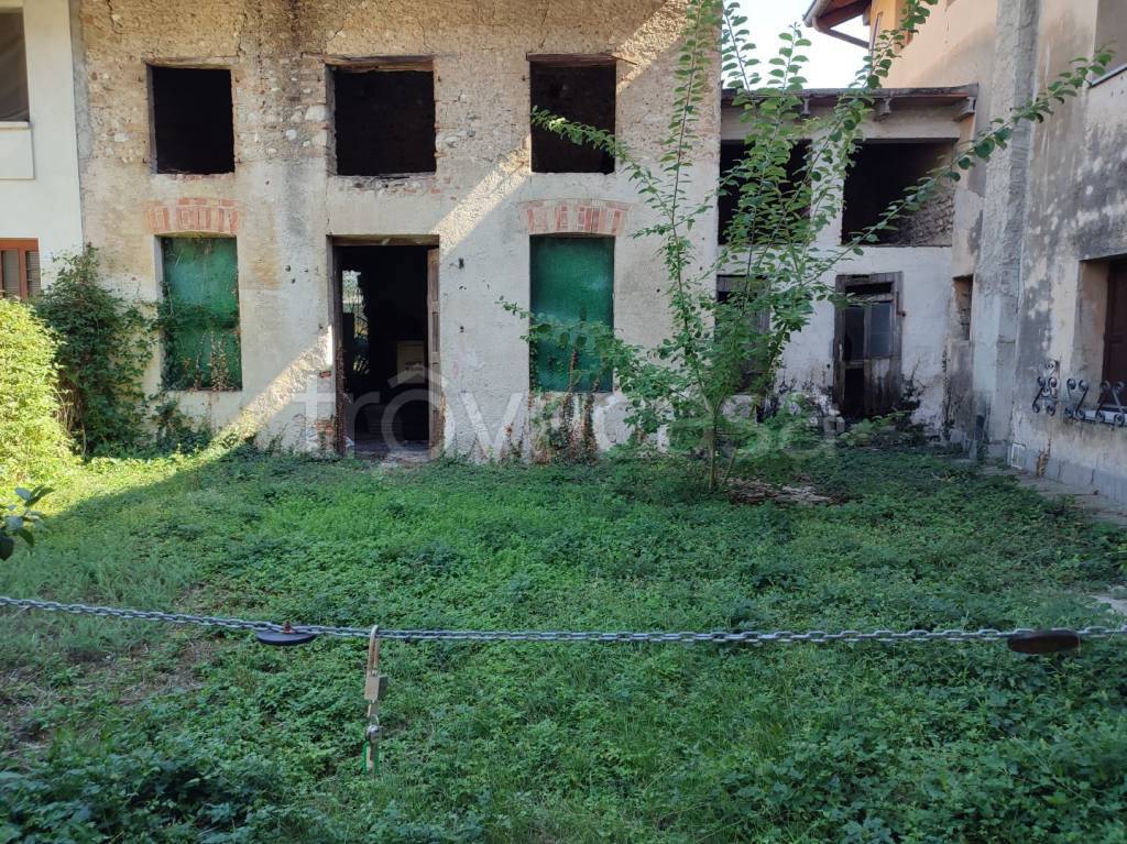 Casa Indipendente in vendita a Basiliano via Cesare Battisti, 33