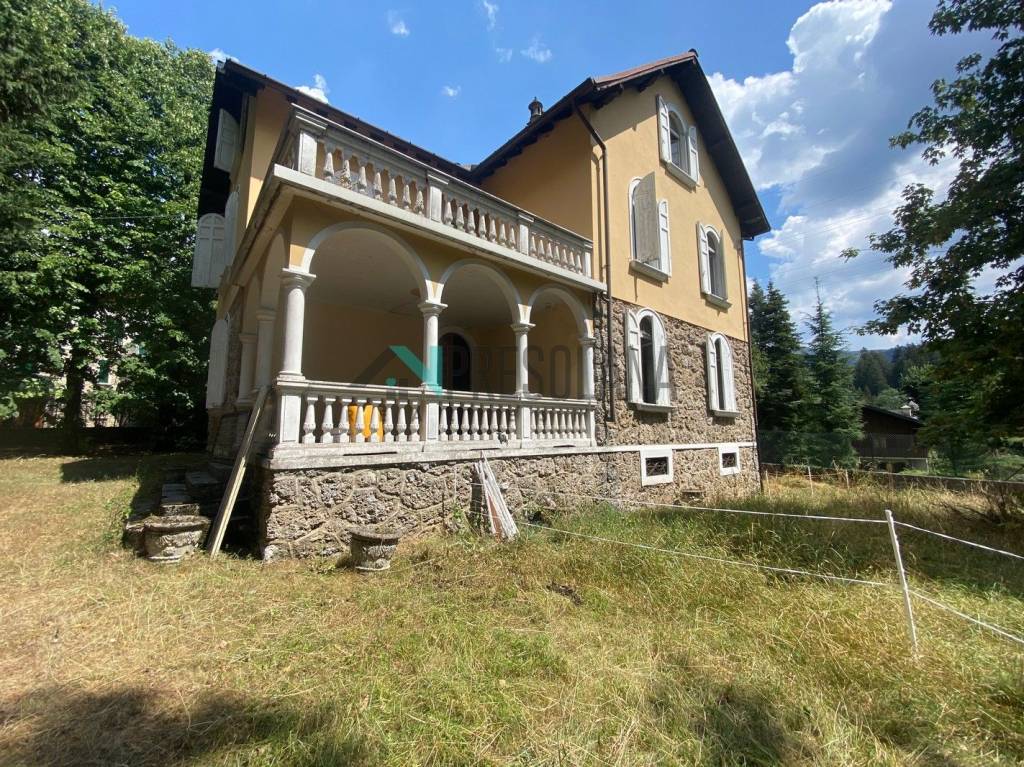 Villa in vendita a Castione della Presolana via Provinciale, 20