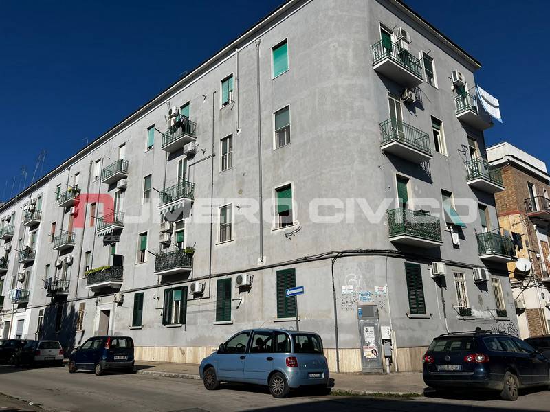 Appartamento in vendita a Foggia piazza Ugo Foscolo