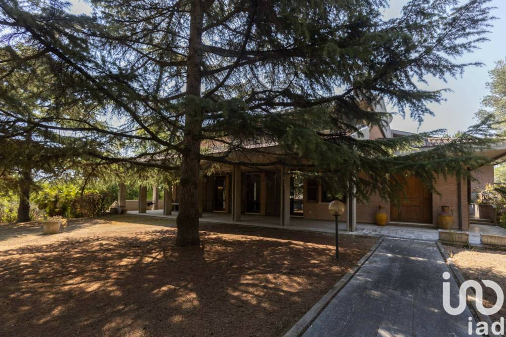 Villa in vendita a Loreto via San Francesco, 32/a