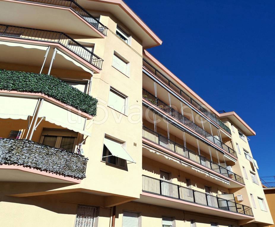 Appartamento in vendita a Rapallo via Ghizolfo, 15