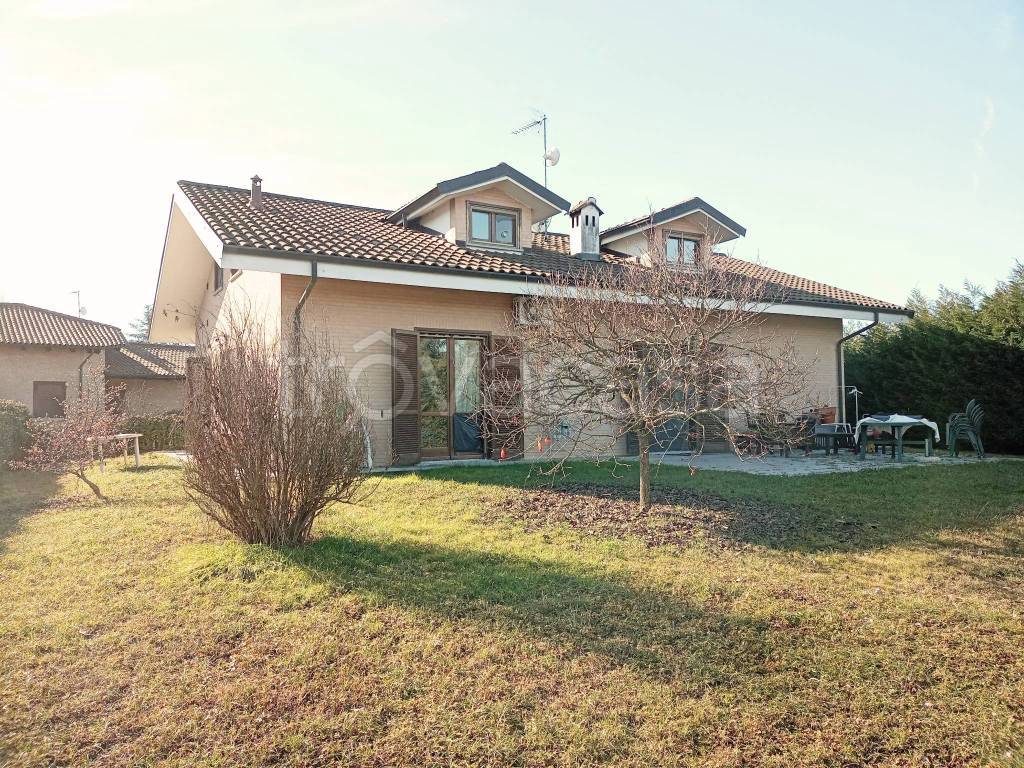 Villa in vendita a Rivarossa via San Francesco al Campo, 31
