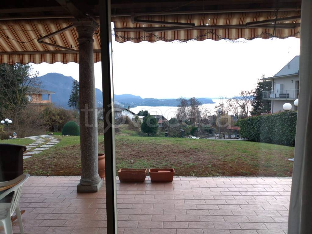 Villa in vendita ad Arizzano via Trieste, 92