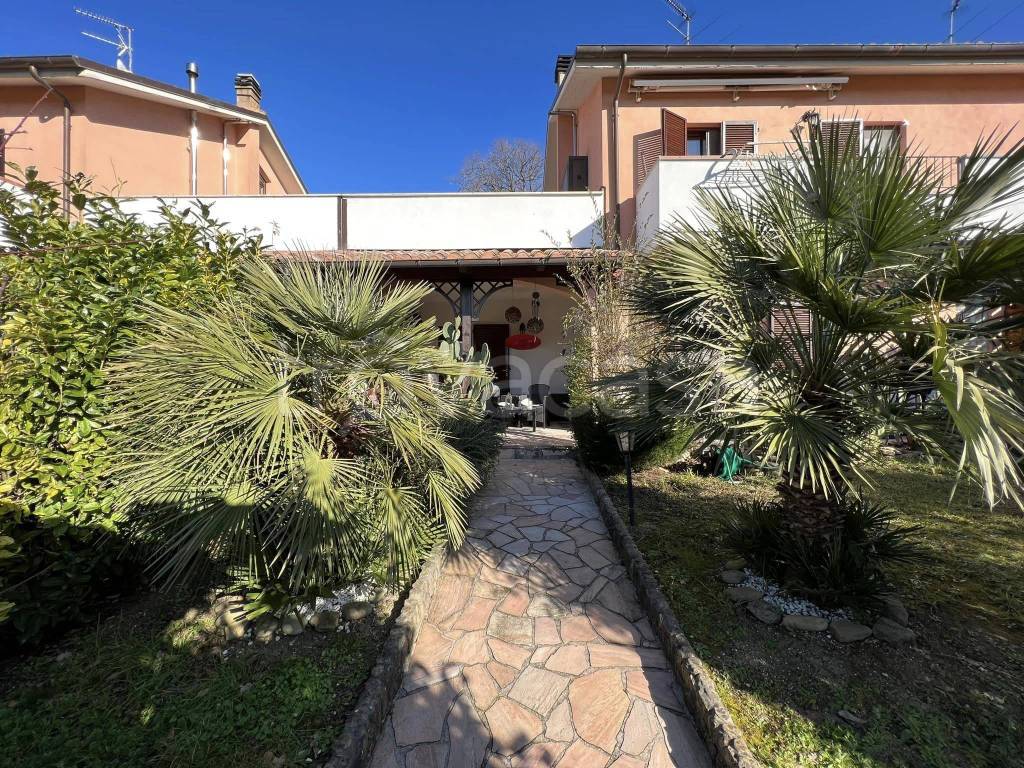 Villa a Schiera in vendita a Genga località Catozzi