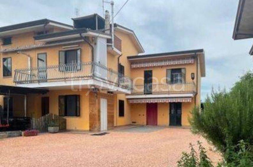 Villa Bifamiliare in vendita a Legnago via Borghetto, 14