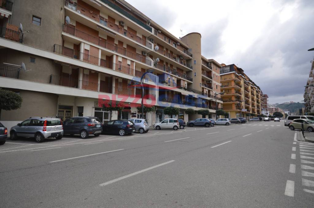 Appartamento in vendita a Corigliano-Rossano viale Luca De Rosis, 62