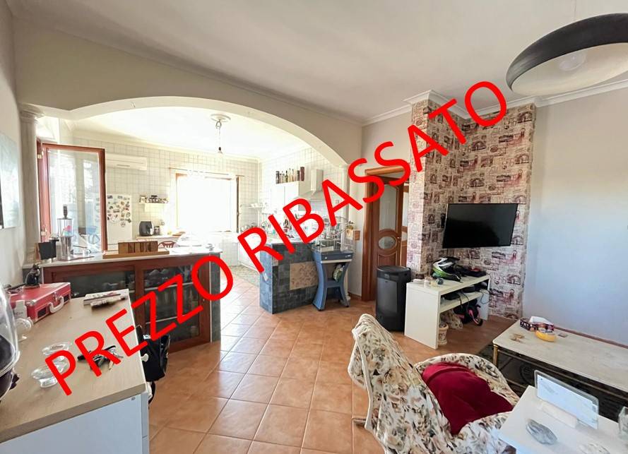 Villa in vendita a Giugliano in Campania viale Amodio