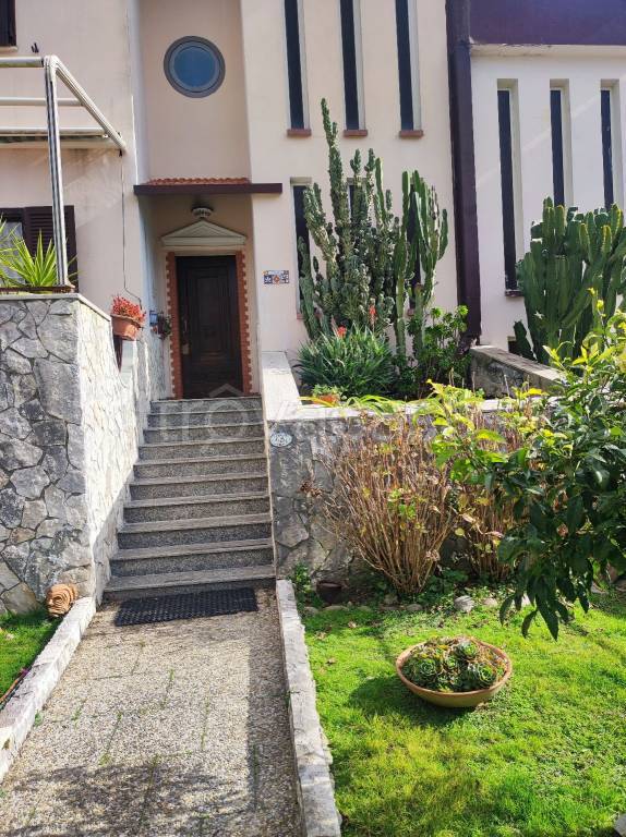Villa a Schiera in in vendita da privato a Pozzuoli contrada Pisciarelli, 48