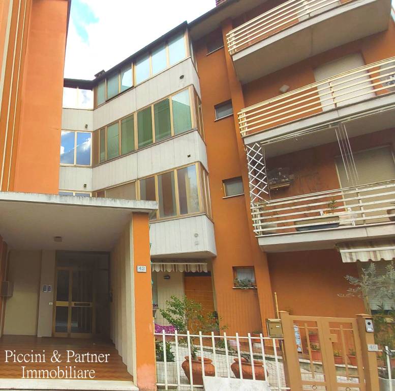 Appartamento in vendita a Chiusi via Trieste, 42